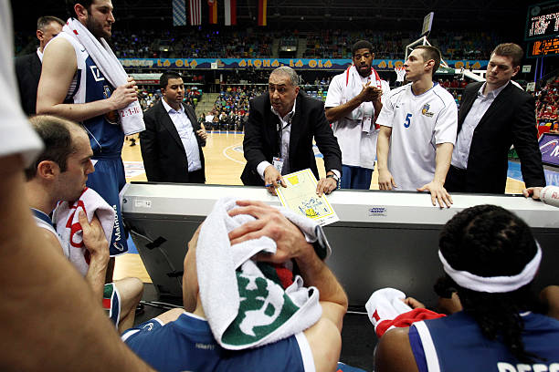 能担重任 能担重任