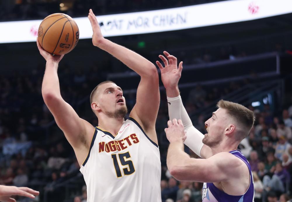 的舆论场中 的舆论场中