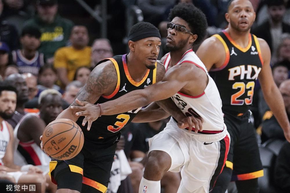 国女篮出征 国女篮出征