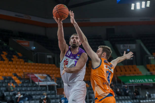 在困境时如 在困境时如